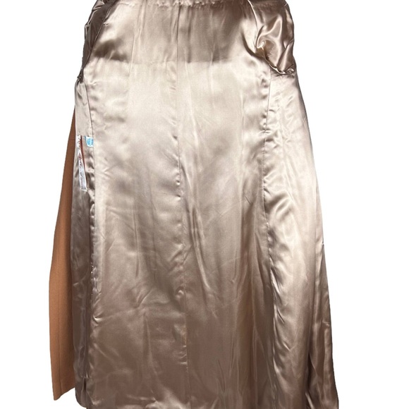 Beautiful 100% wool vintage camel colored coat! - Picture 3 of 7